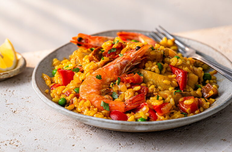 Savor the Sun: A Simple Yet Stunning Spanish Seafood Paella Recipe