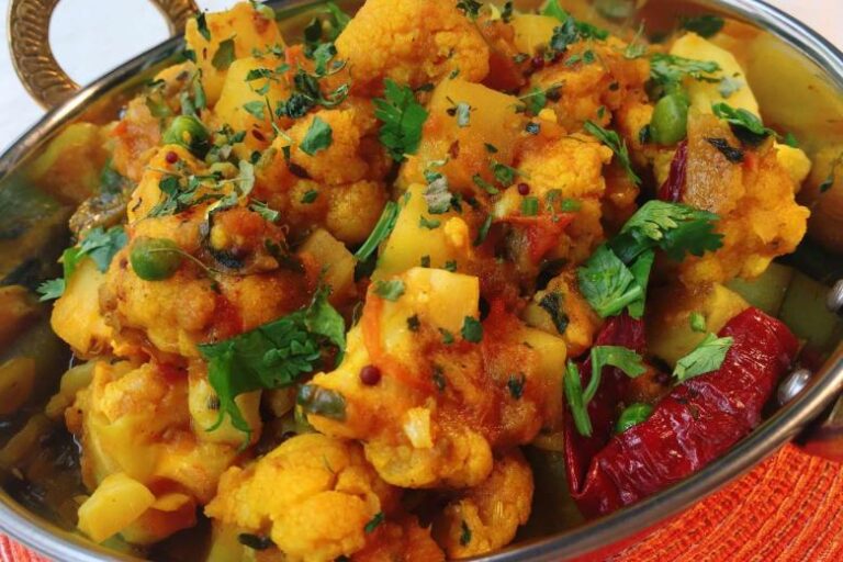 Aloo Gobi Delight: The Ultimate Guide to Spiced Indian Potato and Cauliflower