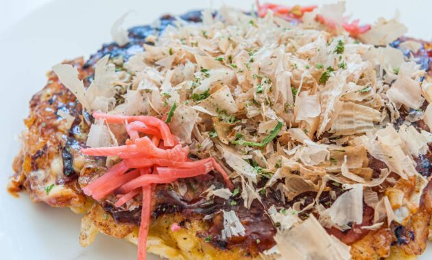 Savory Okonomiyaki: A Delicious Japanese Pancake Recipe