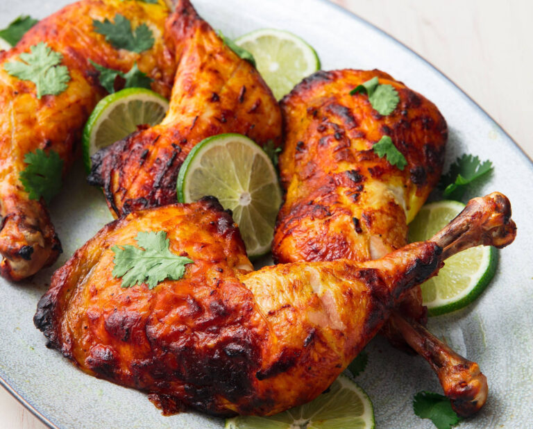 Juicy & Flavorful Pan-Seared Chicken Thighs: A Simple Recipe for Weeknight Dinners