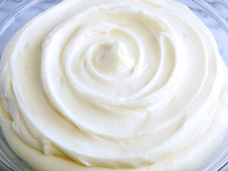 The Ultimate Guide to Silky Smooth Buttercream: A Baker’s Secret Weapon