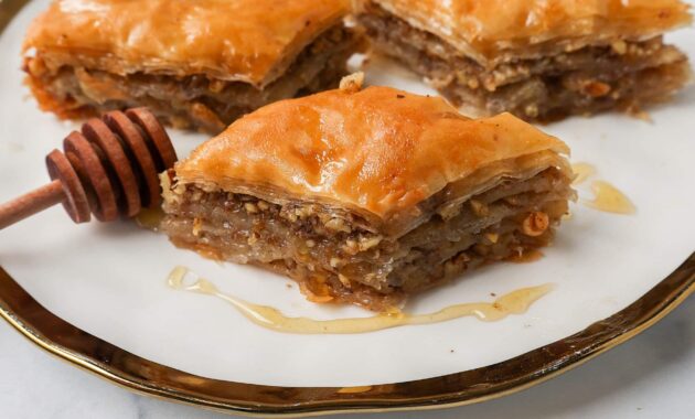 Baklava modern honey