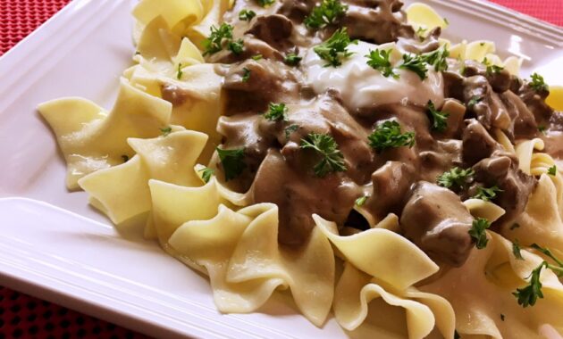 Club foody beef stroganoff recipe • a delicious russian classic