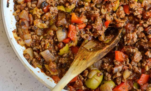 Cuban picadillo small town woman