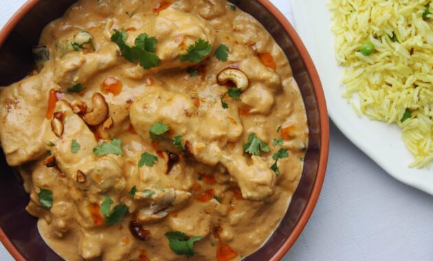 Hyderabadi chicken korma indian recipes maunika gowardhan