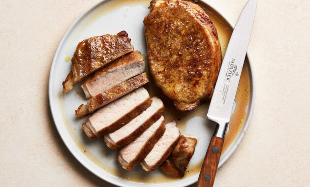 Airfryer pork chops recipe (with video)