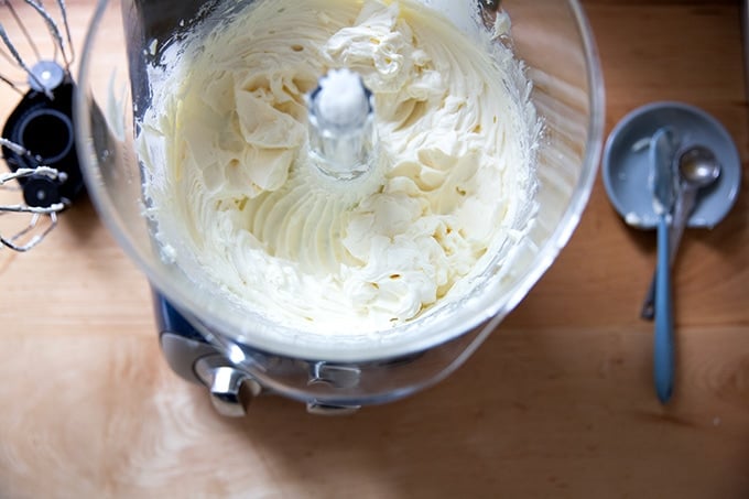 The Ultimate Guide to Creamy Dreamy Cream Cheese Frosting: A Baker’s Delight