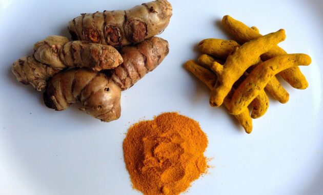 How to boil turmeric root