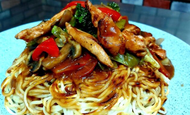 Cantonese noodles recipe chicken pan fried noodles chef tamang
