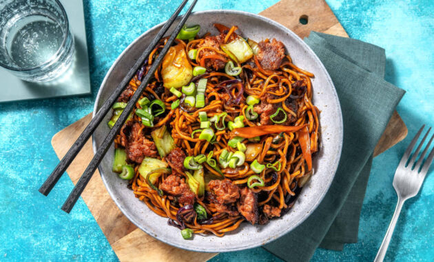 Cantonesestyle noodles recipe hellofresh