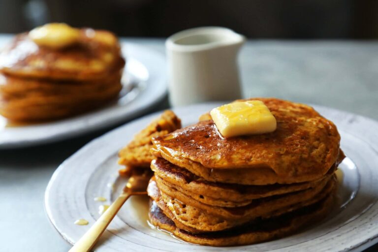 Fluffy, Golden Perfection: The Ultimate Pancakes Recipe You Need to Try!