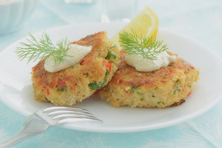 Decadent Crab Cakes: A Step-by-Step Guide to Seafood Perfection