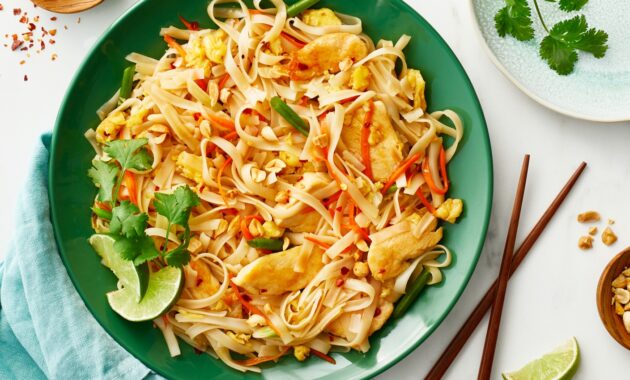 Chicken Pad Thai Recipe SideChef