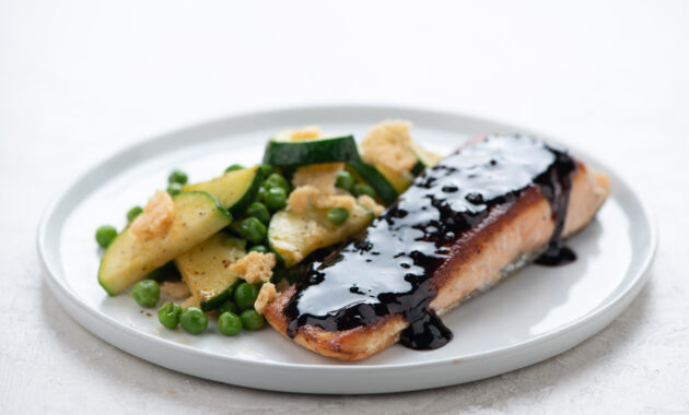 8038BalsamicCherryGlazedSalmonwithGoatCheeseBroccoli_R_D__1_of_1_