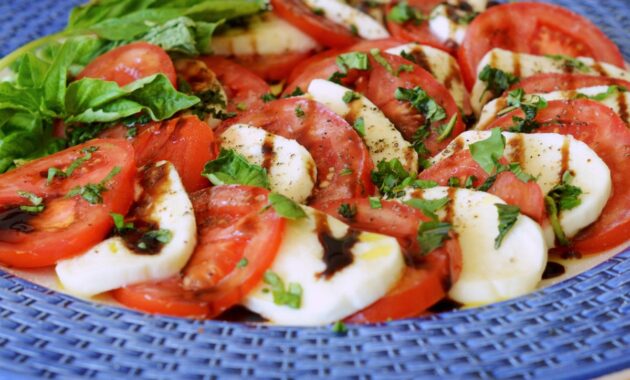 Caprese-Salad-with-Olive-Oil-Balsamic-Glaze-1200x951-1