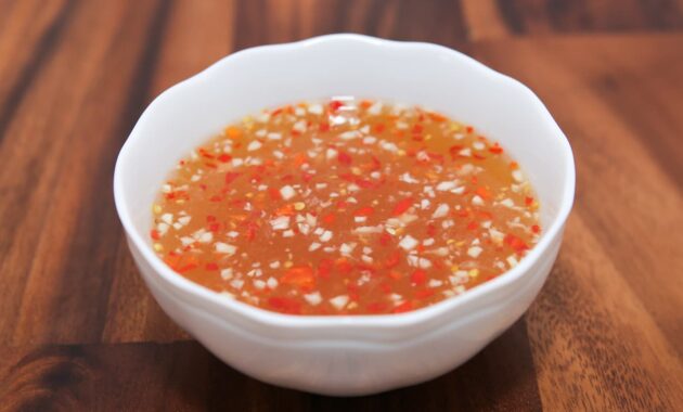 Vietnamese Fish Sauce Dipping Sauce (Nuoc Mam Cham) Best Recipe!