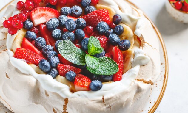 Mary Berry pavlova recipe