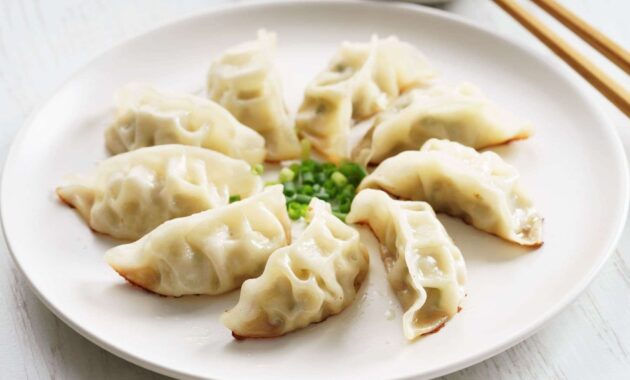 How to make homemade gyoza (recipe guide)
