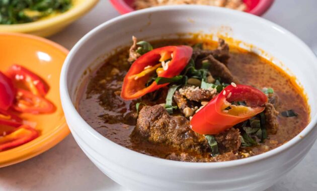 Pressure-Cooker-Thai-Beef-Panang-Curry-1020456