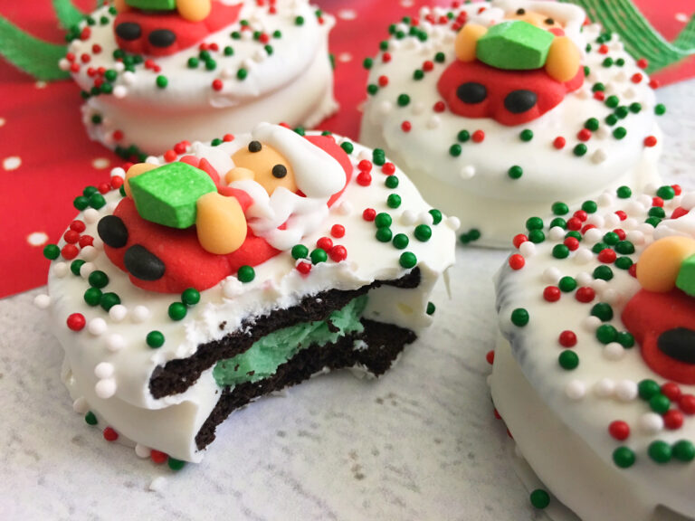 Bake Holiday Magic: Irresistible Christmas Cookies Recipe