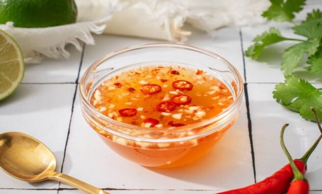 Vietnamese Fish Sauce Recipe (Nước Chấm) Easy Guides