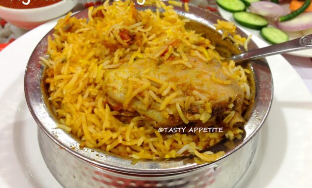 Hyderabadi Chicken Dum Biryani Recipe / Hyderabadi Biryani / Spicy