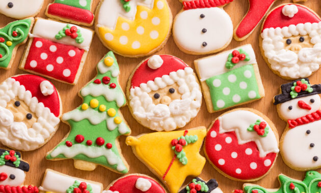The easy trick to bringing stale christmas cookies back to life