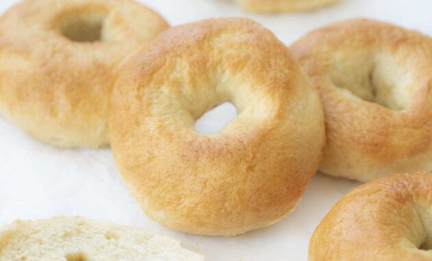 Plain bagel {video howto} i am baker