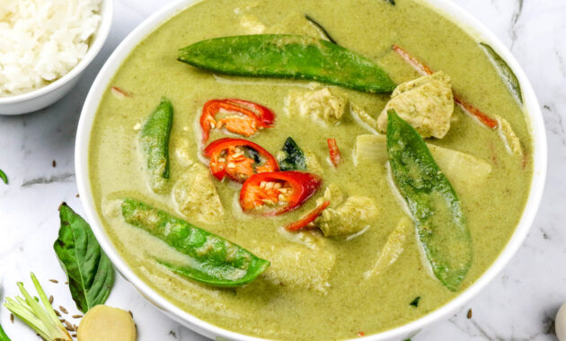 Thai Green Curry Chicken Satyam's Kitchen