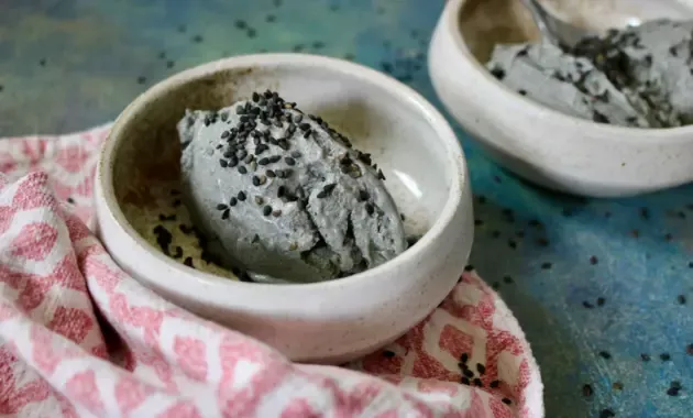 Black Sesame Ice Cream Recipe — KaliCooking