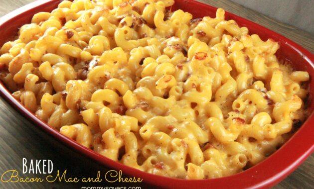 Baked-Macaroni-and-Cheese-With-Bacon