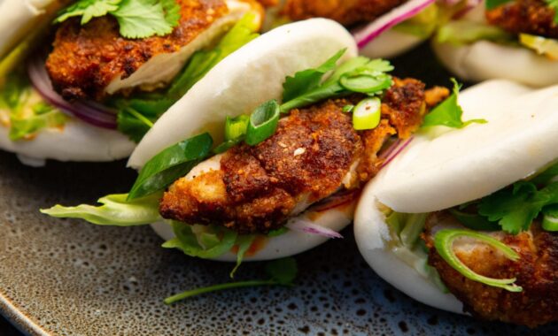 Spicy fried chicken bao buns recipe Fresh Recipes NZ