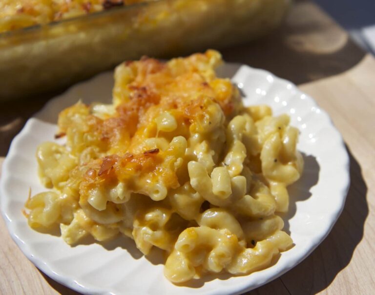 Ultimate Comfort Food: Indulge in the Creamiest Macaroni and Cheese Recipe Ever!
