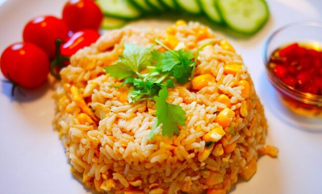 Khao Pad (Fried rice) Just Lagom