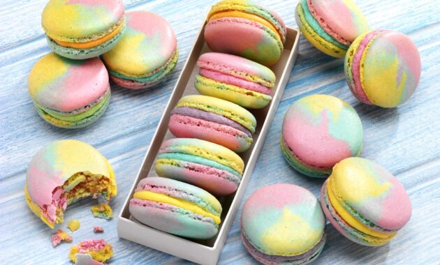 How To Make Rainbow Macarons Claire Justine