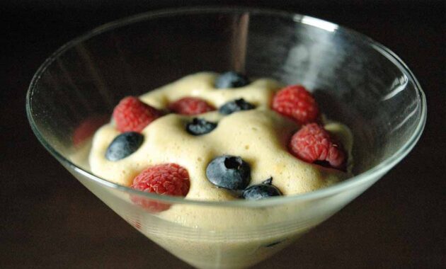 Zabaglione Classic Italian Custard Dinner Dessert Whisking Up Yum