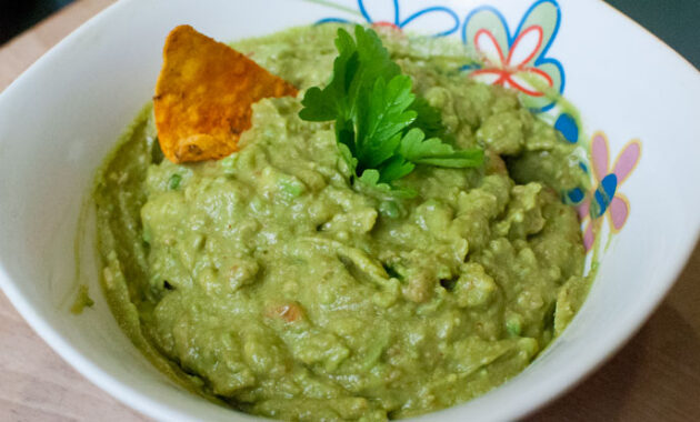 Homemade creamy guacamole VAL EN BARCELONA