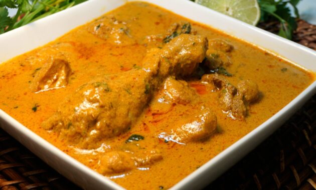 Chicken Korma Recipe It is a classic, creamy and very tempting