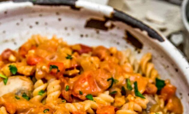 Vegan Hungarian “Chicken” Paprikash Recipe — Samsung Food