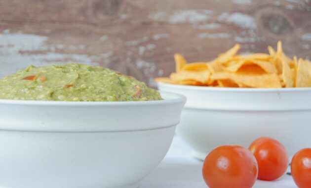 NoBrown Creamy Guacamole Recipe Intoxicated on Life