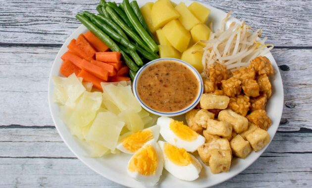 Indonesian Turmeric Gado Gado • Recipe Ideas • Latasha's Kitchen