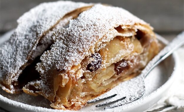 Original Viennese Apple Strudel (Apfelstrudel) » Little Vienna