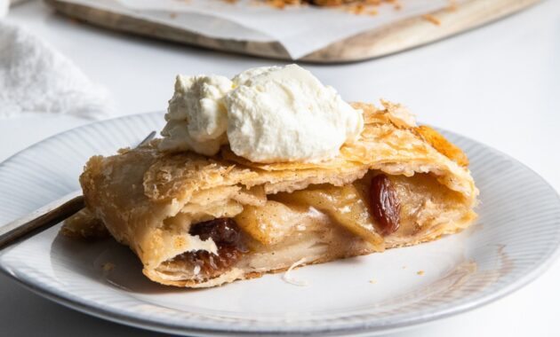 Simple Apple Strudel Recipe