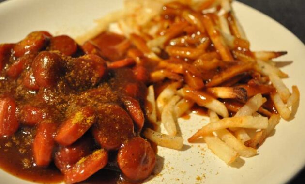Curry Sausage German Style (Currywurst) from German Chef Recipe