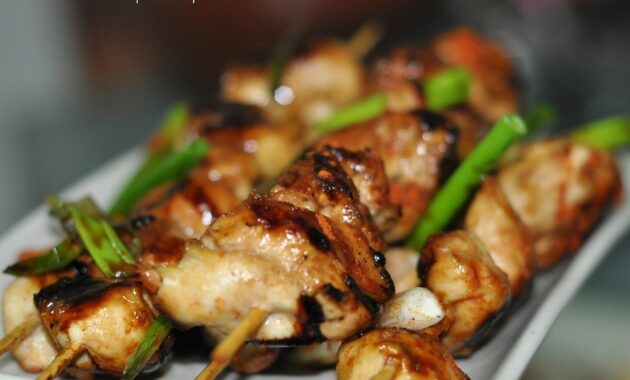 Yakitori (Japanese Grilled Skewered Chicken Meatballs) Recipes