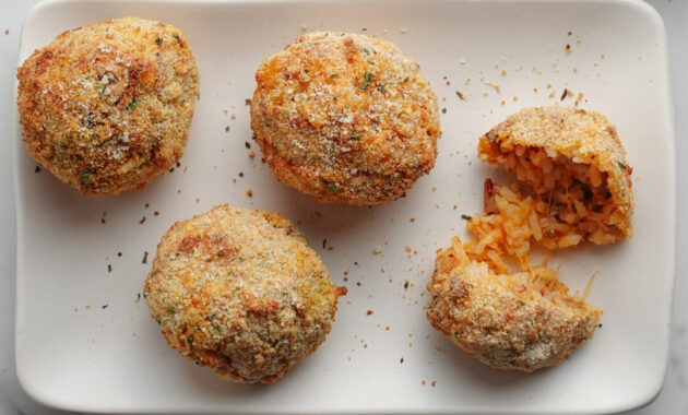 Air Fryer Arancini (Crispy Italian Rice Balls)