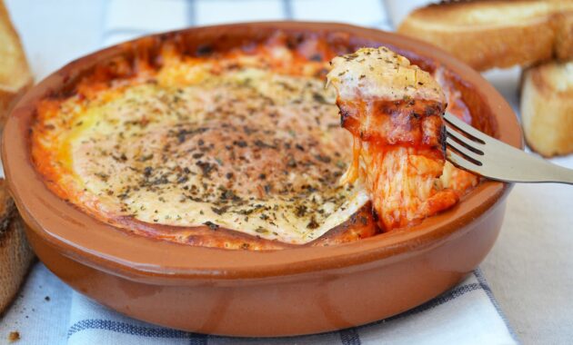 Baked Provolone with Tomato Sauce, Basil & Oregano Easy Provolone