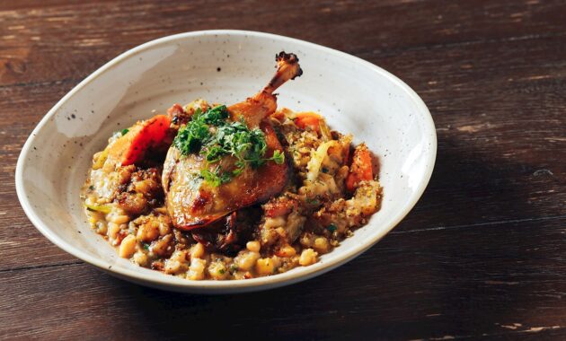 Confit Duck With Lentils Authentic Recipe TasteAtlas